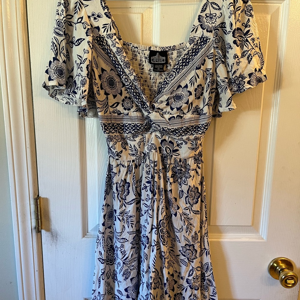 Angie Navy and Cream Floral Midi Dress